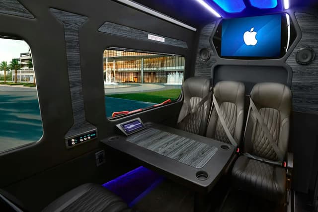 Luxury Sprinter hover